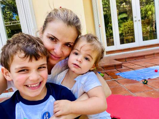 The Mayor of Miami posted a picture of his wife, Gloria Fonts Suarez, with their kids.